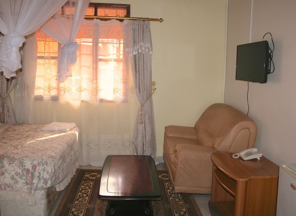 Hotel Acacia Kampala Ruang foto