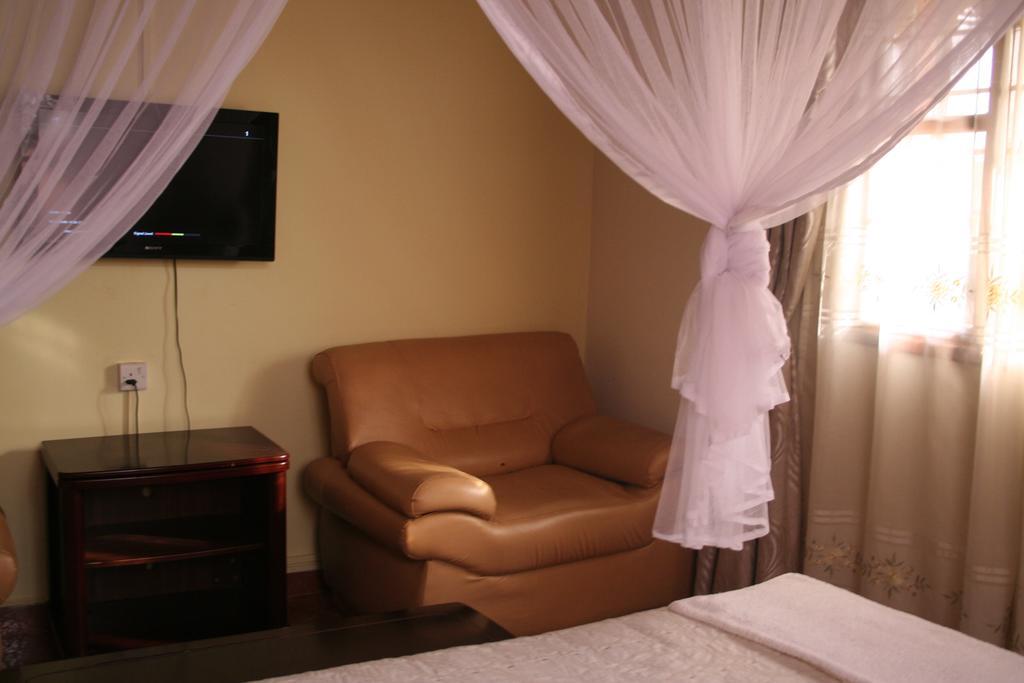 Hotel Acacia Kampala Ruang foto
