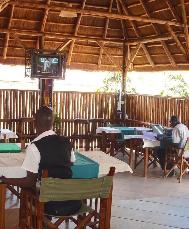 Hotel Acacia Kampala Ruang foto