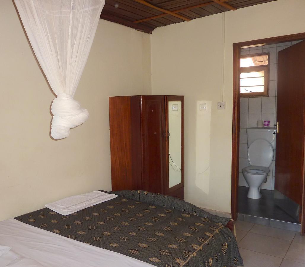 Hotel Acacia Kampala Ruang foto